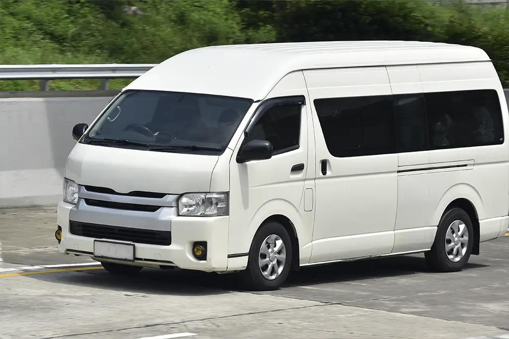 Laew Tae Booking Services, Van Transportation